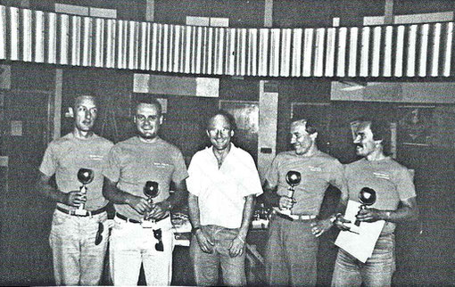 La squadra ITALIA et l'organisateur pilote : Paolo Nicolaï de Livourne, Paolo Trigilio de Livourne, Samy Beraha de Bordeaux, Pietro Razzano de Turin et Giovanni Montiglio de Turin.