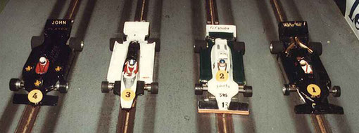 Formule 1 dérie 4 : Lotus JPS Jean-Noël Pascal, Toleman Christophe Peix, Williams Samy Béraha, Wolf Laurent Cardin