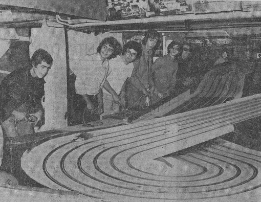 1 ière piste 6 voies de 36 mètres de Jean-Pierre Chesne en 1973 à Château-Gontier.