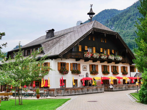 https://www.misselliesreiset. Wolfgang am Wolfgangsee Österreichblog.com/2018/07/25/die-sch%C3%B6nsten-pl%C3%A4tze-am-wolfgangsee/