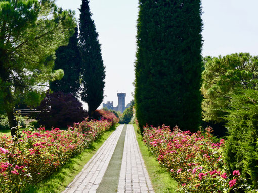 Rosenallee Park Sigurta Italien