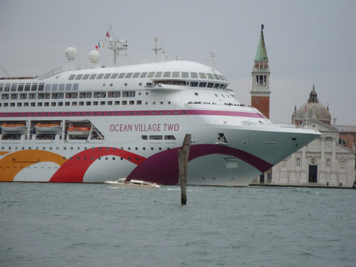 Ozeanriese in Venezia