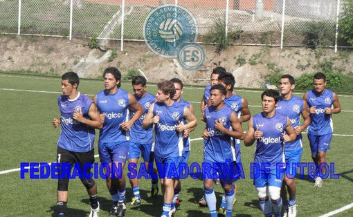 Fabricio Alfaro: Con la Seleccion Nacional de El Salvador