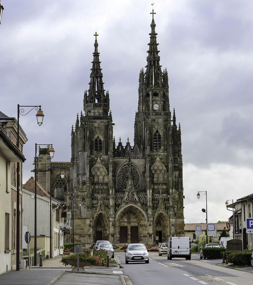 Bild: Basilika Notre Dame de L`Épine in L`Épine