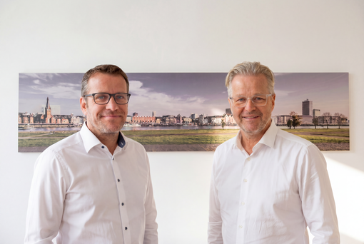Geschäftsführer Jan Klüssendorff und Mitarbeiter Ralf Schneider