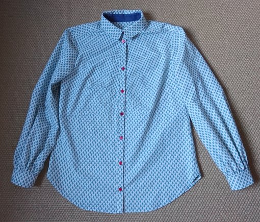 Self sewn small patterned blouse from well-seasoned fabric from the 80s © GriseldaK 2019