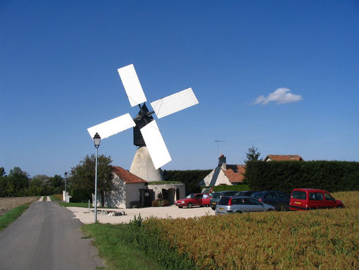 Moulin à vent cavier Saint-Jacques à Nouan sur Loire