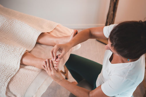 massage des pieds et réflexologie plantaire, réflexologue