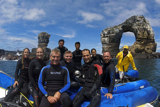 Galapagos Shark Diving - Team of Galapagos Whale Shark Project