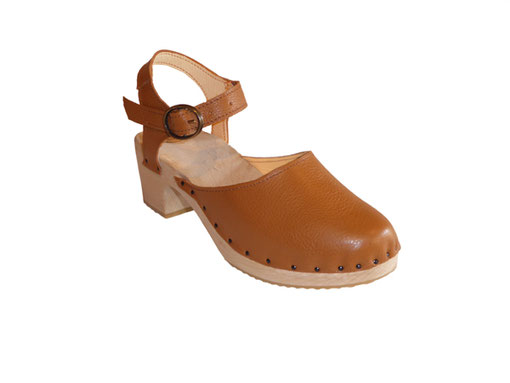 sabot suédois à talon version sandale modèle tania