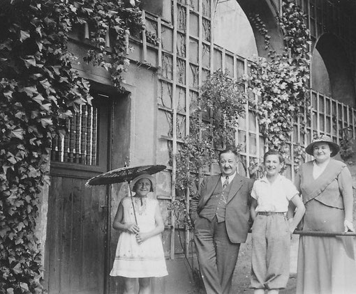 Ehemalige Inhaber eines Geschäftes im Bahnhof Bad Nauheim 1924; Foto: privat