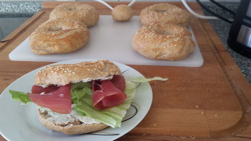 Ein Lachsschinken-Bagel.