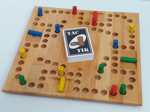 jeu de société tac-tik en bois