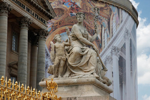 Beautiful statues at the Palace of Versailles