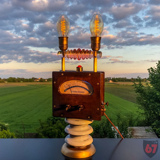 Upcycling lightart artwork with antique found objects and junk - Gans & Goldschmidt Ohmmeter Insulator - JayKay67Design by Jürgen Klöck