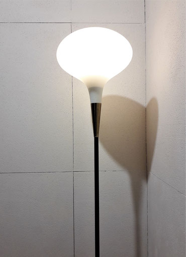 Fontana Arte Floor Lamp, Brass Opaline Glass Attr. to Max Ingrand, Italy, 1950s