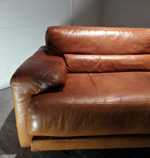 Giovanni Offredi "Midday" Leather Sofa for Saporiti Italia, 1985