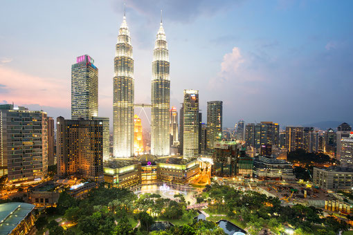 Petronas Towers, Kuala Lumpur, Malaysia (B3)