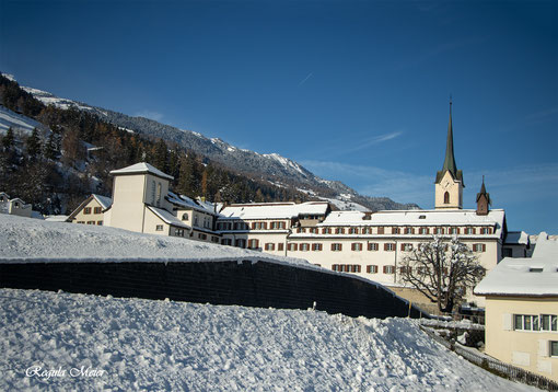 2023-12-Cazis-Kloster Cazis