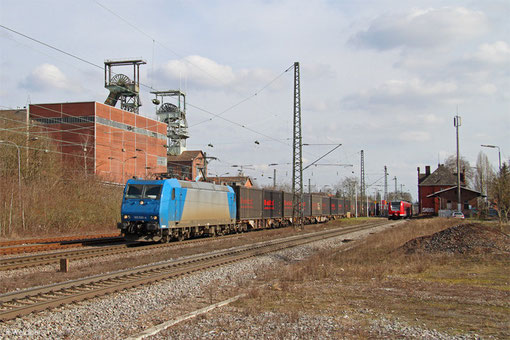 185 520 (i.E. für CFL Cargo Deutschland) mit DGS 95253 Saarbrücken Rbf Nord - Duisburg-Ruhrort Hafen (Sdl.), Luisenthal (Saar) 28.02.2015