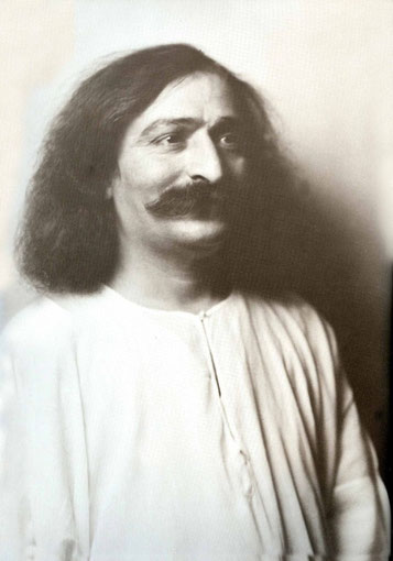 Meher Baba in New York City, Nov.26th 1931 ; photo taken by Arnold Genthe