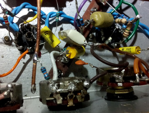 Tone stack in place, bass pot is in the middle and treble pot on the right.