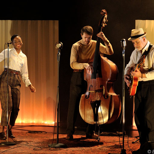 scénographie de Marsh Mallow. Concert, jazz. Avec Eric Dakota, Astrid Veigne, Christian d’Asfeld, Thomas Plès. Production: La Route productions. Création: Le Carré du Perche, Mortagne sur Perche.