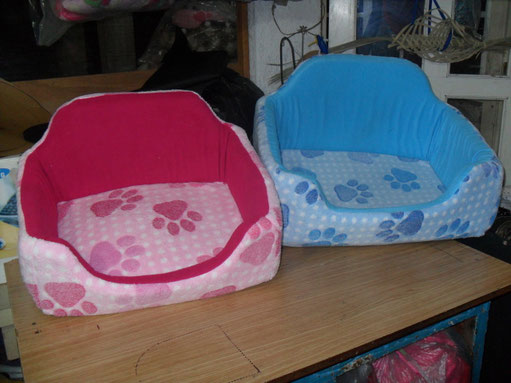 MOD-CG-025  SILLON PARA MASCOTAS EN PELUCHE ESTAMPADO TALLAS 1 Y 2