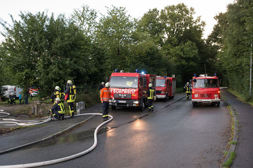 Inzwischen waren auch schon die Wehren aus Klein-Barkau und Kirchbarkau eingetroffen.