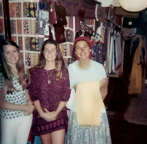 1970s : Raine Eastman, Susan Fowler and Jenny le Page at the East-West Bazaar shop.