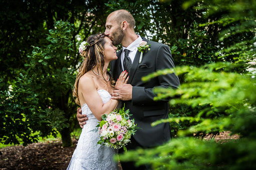 Heiraten im Dorfkrug Weisen mit Hochzeitsfotografen
