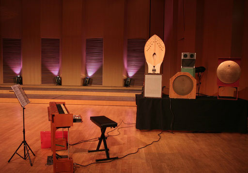 Ondea + 4 Martenot loudspeakers (Palme, Reverberation and two Metallics)