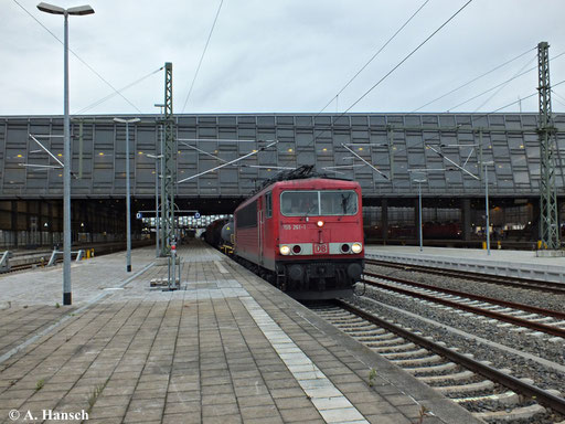 155 261-1 durchfährt mit ihrem Mischer am 23. Oktober 2013 Chemnitz Hbf.