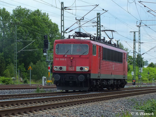 155 099-5 rollt am 15. Juni 2013 vorbei am AW Chemnitz in Richtung Riesa