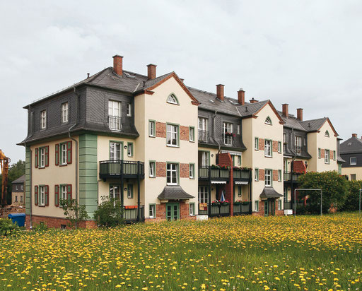 Sanierungsplanung eines denkmalgeschützten Bergarbeiterwohnhaus an der Robert-Schumann-Straße im Auftrag der WGO Oelsnitz/Erzgeb. 