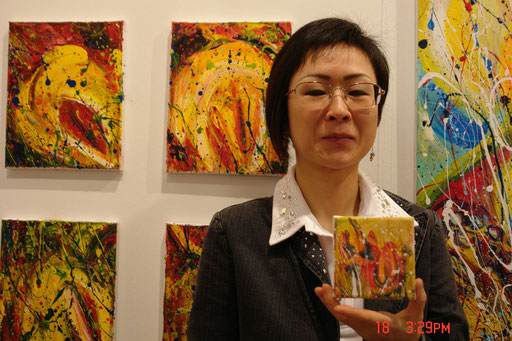 Koreanische Besitzerin meines Kunstwerkes 10x10cm . Eserimin sahibi Koreli Koleksiyoner 