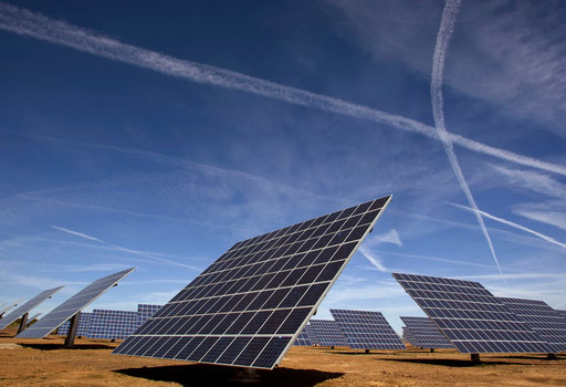 Sun reflects on the solar panels of the electric power plant of Amareleja in Southern Portugal April 24, 2008.