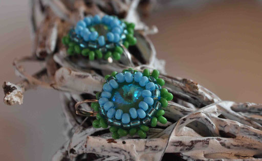 umwobene Swarovski Ohrringe