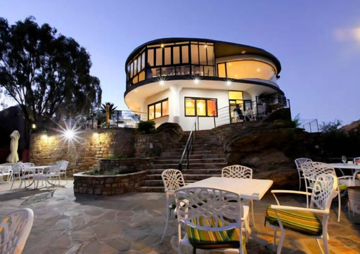HOTEL THULE WINDHOEK WHITE THUNDER TOUR 2026 NAMIBIA BOTSWANA ZIMBABWE