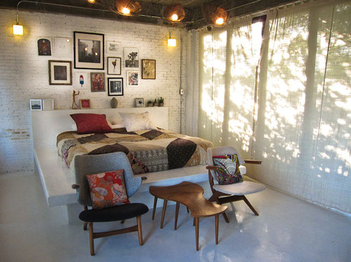 DIESES SCHLAFZIMMER KÖNNTE AUCH IN NEW YORK STEHEN....
