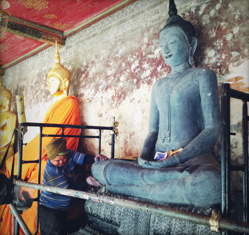 wat suthat bangkok