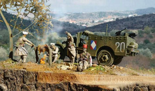 Infanterie coloniale française autour d'un méchoui