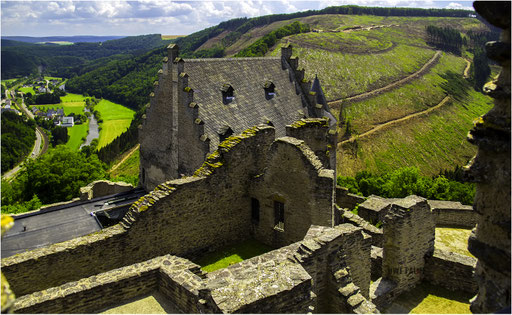 61. Burg Bourscheid