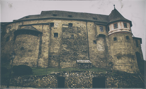 05. Burg Loket
