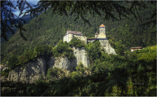 03. Burg Tirol