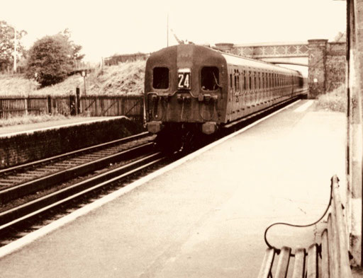 täglich fuhr ich von Shepperton nach London - Waterloo-Bridge