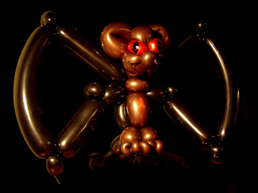 sculpture de ballons "chauve-souris"