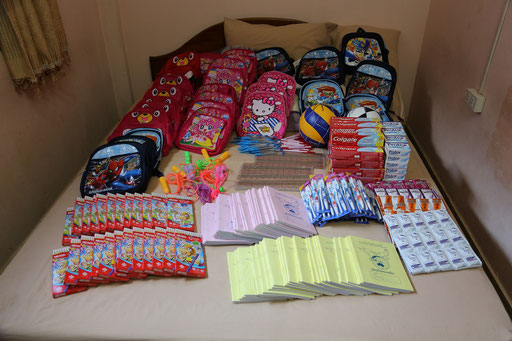 Le matériel pour les 24 sacs des enfants