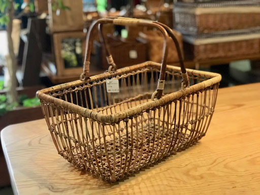 隠岐の島　京見屋分店　雑貨　松野屋　アルログマーケットバスケット