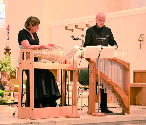 Wiener Glasharmonika Duo, Christa und Gerald Schönfeldinger